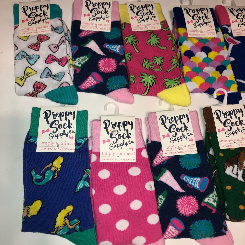 Lot Of 16 pair Super Cute Simply Southern Socks - Picture 3 of 5